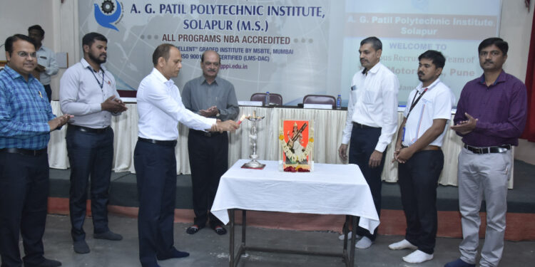 ए. जी. पाटील पॉलिटेक्निकच्या विद्यार्थ्यांची टाटा मोटर्स, पुणे या नामांकित कंपनीमध्ये निवड