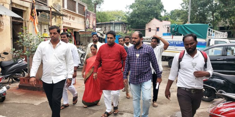 राज्याचे उपमुख्यमंत्री माननीय देवेंद्र फडणवीस यांच्या आदेशान्वये माजी नगरसेवक देवेंद्र कोठे यांचा पुणे लोकसभा मतदारसंघात प्रचार