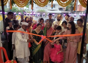 सुधा उपाहारगृहाचे मोदी रेल्वेलाईन परिसरात शानदार उदघाटन