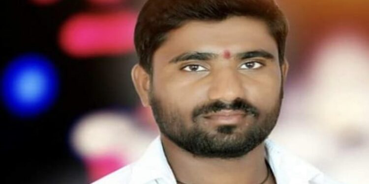 धाराशिव जिल्ह्यात मतदान केंद्राबाहेर तरुणांचा राडा, वादातून एकाचा खून