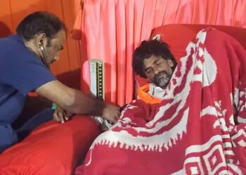 चार दिवसांपासून जरांगेंचे उपोषण सुरूच; सरकारमधील नेत्यांनी फिरवली पाठ