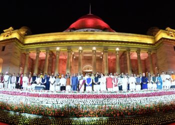 गडकरी यांना पुन्हा महामार्ग मंत्रालय, मुरलीधर मोहोळ यांना सहकार.. तर आठवले यांना सामाजिक न्याय