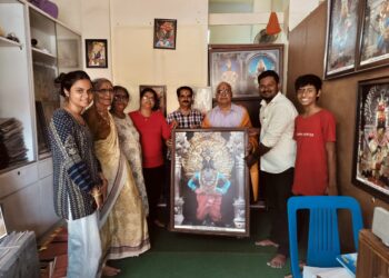 अन्नदानासाठी भाविकाकडून ५ लाख एक हजाराचा धनादेश