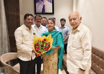 एम. के. फाउंडेशनतर्फे नूतन खासदार प्रणिती शिंदे यांचा सत्कार; कोगनुरेंच्या निर्णयाचे ‘दक्षिण’मध्ये कौतुक