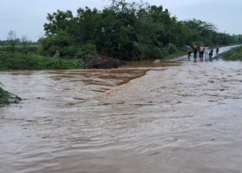 कासेगावात पुरात वाहून गेले तिघेजण