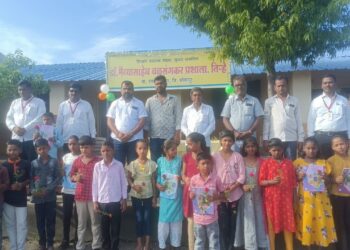 तिऱ्हे येथील डॉ. भैय्यासाहेब वळसंगकर प्रशालेत विद्यार्थ्यांचा प्रवेशोत्सव साजरा