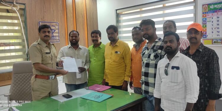 प्रणिती शिंदेच्या त्या वक्तव्याची चौकशी करून सत्यता समोर आणावी भाजयुमोने पोलीस उपायुक्तांना केली मागणी