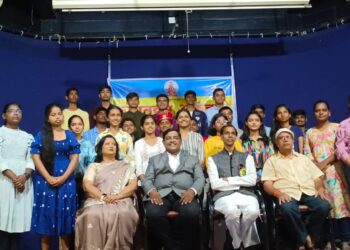 कामतकर क्लासेसचा 20 वा बक्षीस वितरण समारंभ उत्साहात संपन्न