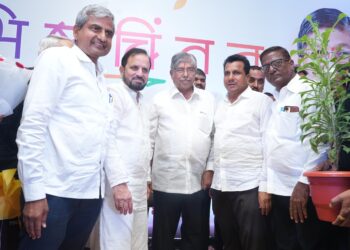 नामदार चंद्रकांत पाटील यांच्यावर शुभेच्छांचा वर्षाव