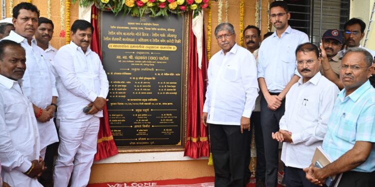 रेशीम उद्योगास चालना देण्यासाठी शासन कटीबद्ध : पालकमंत्री चंद्रकांत पाटील