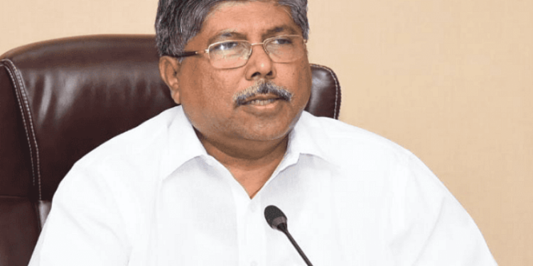 सोलापूरच्या 250 कोटी रुपयांच्या एकात्मिक पर्यटन विकास आराखड्यास पालकमंत्र्यांनी दिली मंजुरी