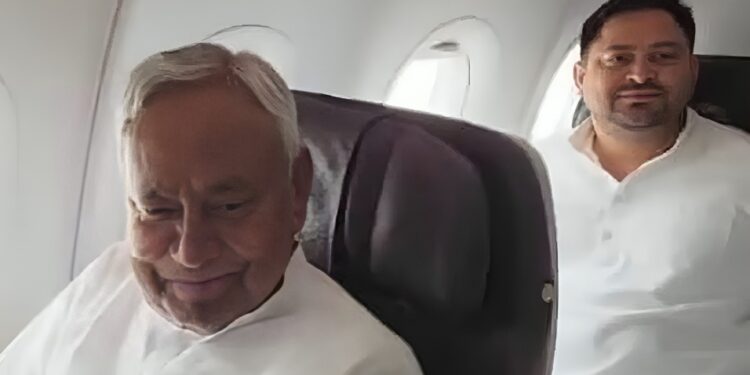 देशातील वारं बदललं, नितीश कुमार-तेजस्वी यादव एका विमानाने दिल्लीला