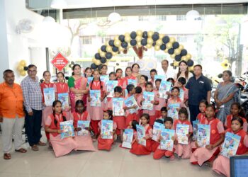 हिरो कंपनीचे संस्थापक,श्री मुंजाळ यांची जन्म जयंती मूकबधिर मुलांसमवेत साजरी