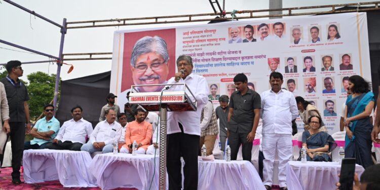 महिला सक्षमीकरणासाठी विविध योजनांच्या माध्यमातून शासन कटीबद्ध – पालकमंत्री चंद्रकांत पाटील