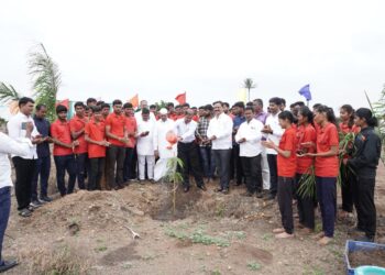 प्रामाणिक आणि सातत्यपूर्ण कष्ट करणे, हाच यशाचा गुरुमंत्र – सन्मा. शरदकृष्ण ठाकरे