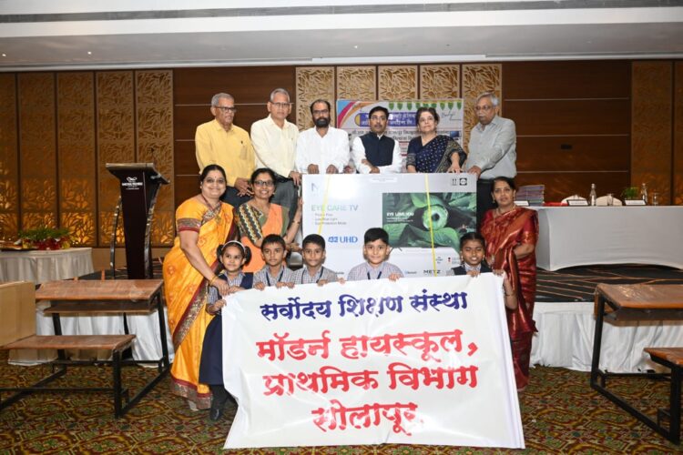 बालाजी अमाईन्स आणि बालाजी स्पेशालिटी केमिकल्स कडून सीएसआर अंतर्गत शालेय साहित्य वितरण