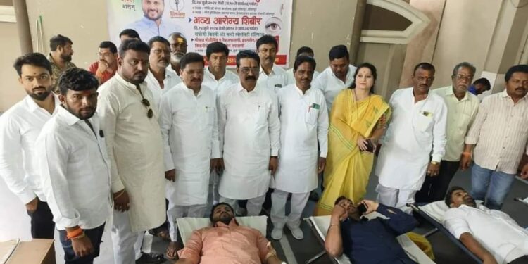 दक्षिण मध्ये अमर पाटलांची चर्चा ; भावी आमदाराच्या पोस्टरने वेधले लक्ष..