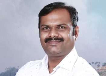 सामाजिक कार्यातून परिचित असणारे सोमनाथ वैद्य यांनी एंट्री केल्याने राजकारणाला कलाटणी