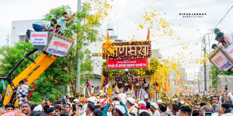 नातेपुते नगरपंचायतीने वारकऱ्यांना नाविन्यपूर्ण सुविधा उपलब्ध केल्या,वारकरीही सुविधा बद्दल समाधानी!