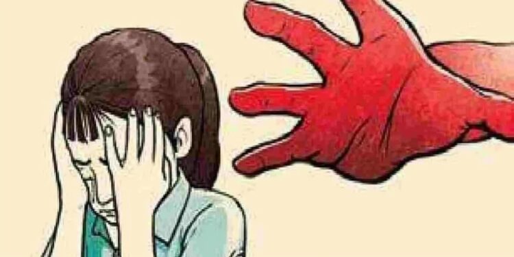 बदलापूरची घटना ताजी असतानाच… अकोल्यातील शिक्षकाकडून सहा मुलींचा विनयभंग