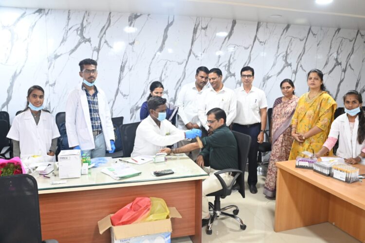 महसूल पंधरवड्याचा उत्साहात शुभारंभजिल्ह्यात 15 ऑगस्ट पर्यत महसूल दिनानिमित्त विविध कार्यक्रम