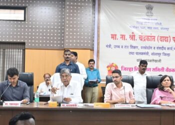 जिल्हा वार्षिक योजना सन 2024-25 च्या 857 कोटी मंजूर निधीच्या कामांचे प्रस्ताव शासकीय यंत्रणांनी तात्काळ द्यावेत – पालकमंत्री चंद्रकांत पाटील
