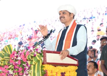 श्री क्षेत्र अरण तीर्थक्षेत्र विकासासाठी आवश्यक तेवढा निधी देणार : उपमुख्यमंत्री देवेंद्र फडणवीस