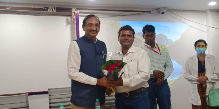 रुग्णांना सिव्हील हॉस्पिटलच्या माध्यमातून जास्तीत जास्त चांगली सेवा देण्यासाठी प्रयत्न : डॉ. संजीव ठाकूर