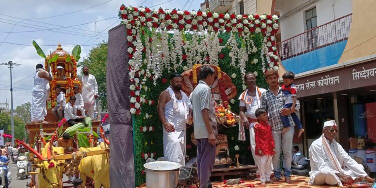तेलुगु नाभिक समाजाचा चिमटेश्वर रथोत्सव उत्साहात