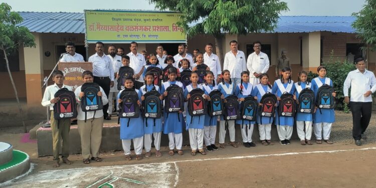 भैय्यासाहेब वळसंगकर प्रशालेत स्वातंत्र्य दिन उत्साहात साजरा