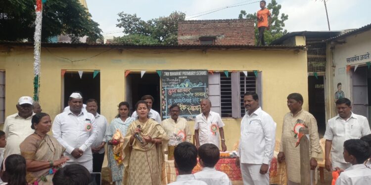 जय भारत प्राथमिक शाळेमध्ये “स्वातंत्र्य दिन “कार्यक्रम उत्साहात संपन्न