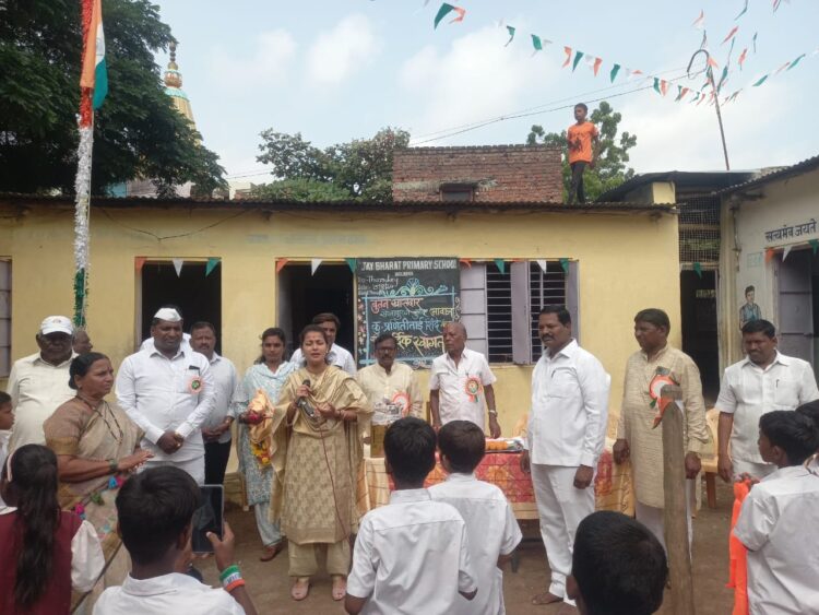 जय भारत प्राथमिक शाळेमध्ये “स्वातंत्र्य दिन “कार्यक्रम उत्साहात संपन्न