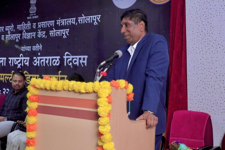 इस्रोच्या चांद्रयान-३ मोहिमेचा प्रवास अंतराळ संशोधक व भारतीयांसाठी प्रेरणादायी – कुलगुरू डॉ प्रकाश महानवर यांचे प्रतिपादन