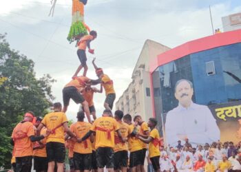 विजयी चौकात हजारो श्रीकृष्ण भक्तांची जमली मांदियाळी : दयावान ग्रुपतर्फे दहीहंडी उत्साहात