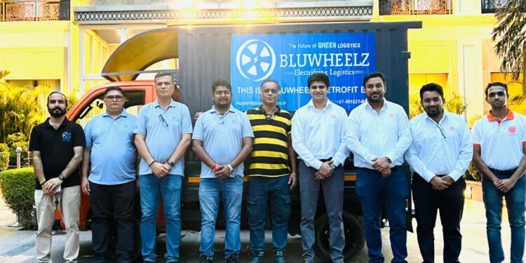 प्रिसिजनची इमॉस इंडिया आणि ब्लुव्हील्झ यांच्यात टाटा एस एलसीव्हीच्या विद्युतीकरणासाठी धोरणात्मक भागीदारी
