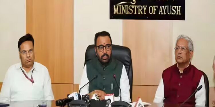 आयुर्वेदिक आणि होमिओपॅथी वैद्यकीय विद्यार्थ्यांना द्यावी लागणार ‘राष्ट्रीय पात्रता परीक्षा’