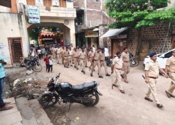 गणपती उत्सव व इतर महत्वाचे उत्सव शांततेत पार पाडण्याचे अनुषंगाने रूट मार्च