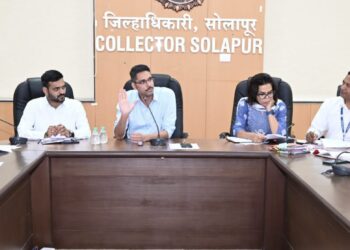 मुख्यमंत्री माझी लाडकी बहीण योजना वचनपूर्ती सोहळा पूर्वतयारीचा जिल्हाधिकारी आशीर्वाद यांच्याकडून आढावा