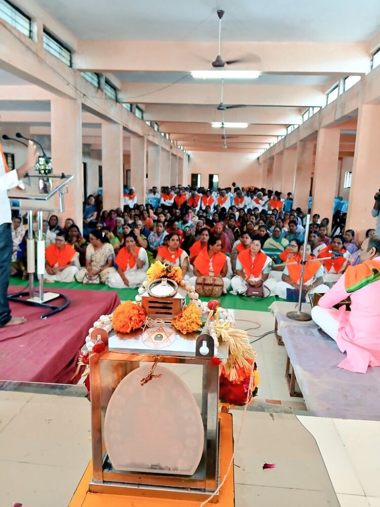 श्रीक्षेत्र बोराळे येथे लिंगायत धर्म मेळावा व बसवदर्शन प्रवचनमाला उत्साहात संपन्न