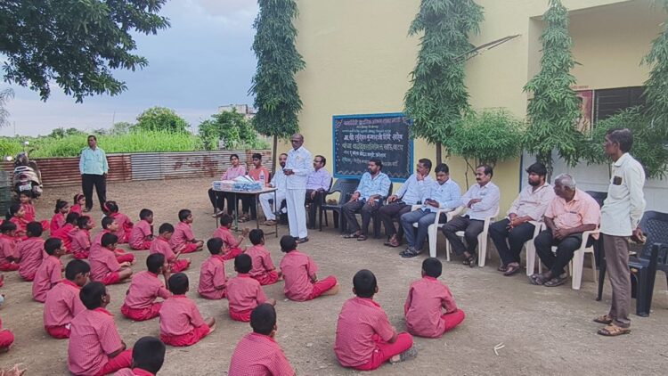 मुलींनी स्वसंरक्षणासाठी कराटे प्रशिक्षणचा लाभ घ्यावा : नामदेव गवळी