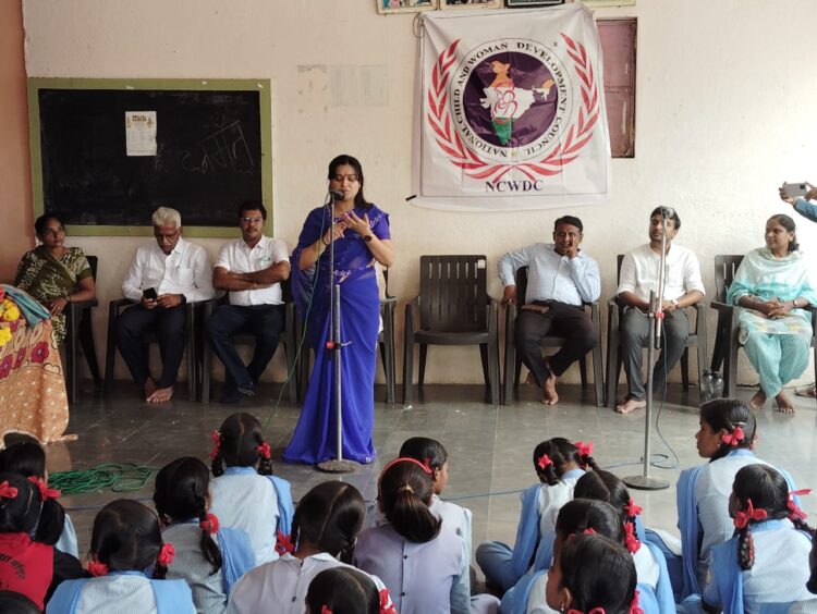 छाती व गर्भाशयाच्या कॅन्सरबाबत महिलानी जागृत असणे गरजेचे – डॉ. श्रद्धा जवंजाळ