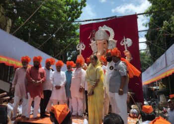 श्री समर्थ तरूण मंडळाच्याश्री समर्थ गणपती चे जल्लोषात आगमन
