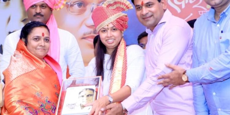 सुनिता रणदिवे यांना शारदाई पुरस्कार प्रदान!
