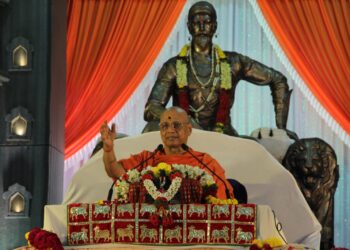 प. पू. स्वामी गोविंद देव गिरिजी : छत्रपती श्री शिवाजी महाराज कथेस प्रचंड प्रतिसाद