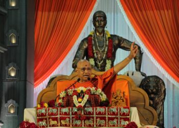 प. पू. स्वामी गोविंद देव गिरिजी : छत्रपती श्री शिवाजी महाराज कथेस प्रचंड प्रतिसाद
