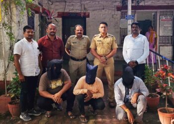 खंडणीसाठी सोलापुरातील पिता-पुत्राचे अपहरण करणाऱ्या गुन्हेगारांच्या मुसक्या आवळल्या