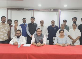 दुर्मिळ अशा अधिवृक्क ग्रंथीच्या गाठिवर दुर्बिणीव्दारे शस्रक्रिया केली यशस्वी