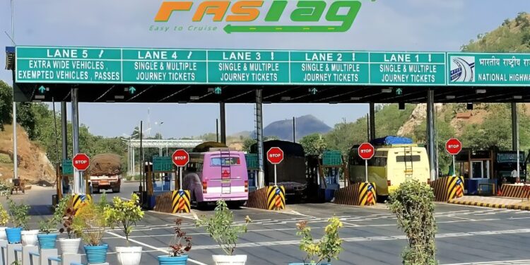 महामार्ग, द्रुतगती मार्गांवर २० किमीपर्यंत टोल माफ, फास्टॅगचीही गरज नाही; नवीन नियम जारी