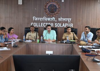 सर्व शासकीय यंत्रणांनी आचारसंहितेचे पालन करावे : जिल्हा निवडणूक अधिकारी कुमार आशीर्वाद