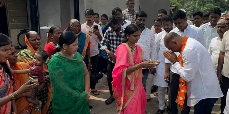 आबावाडी गावात आमदार सचिन कल्याणशेट्टी यांच्या प्रचार बैठकीला ग्रामस्थांचा प्रतिसाद